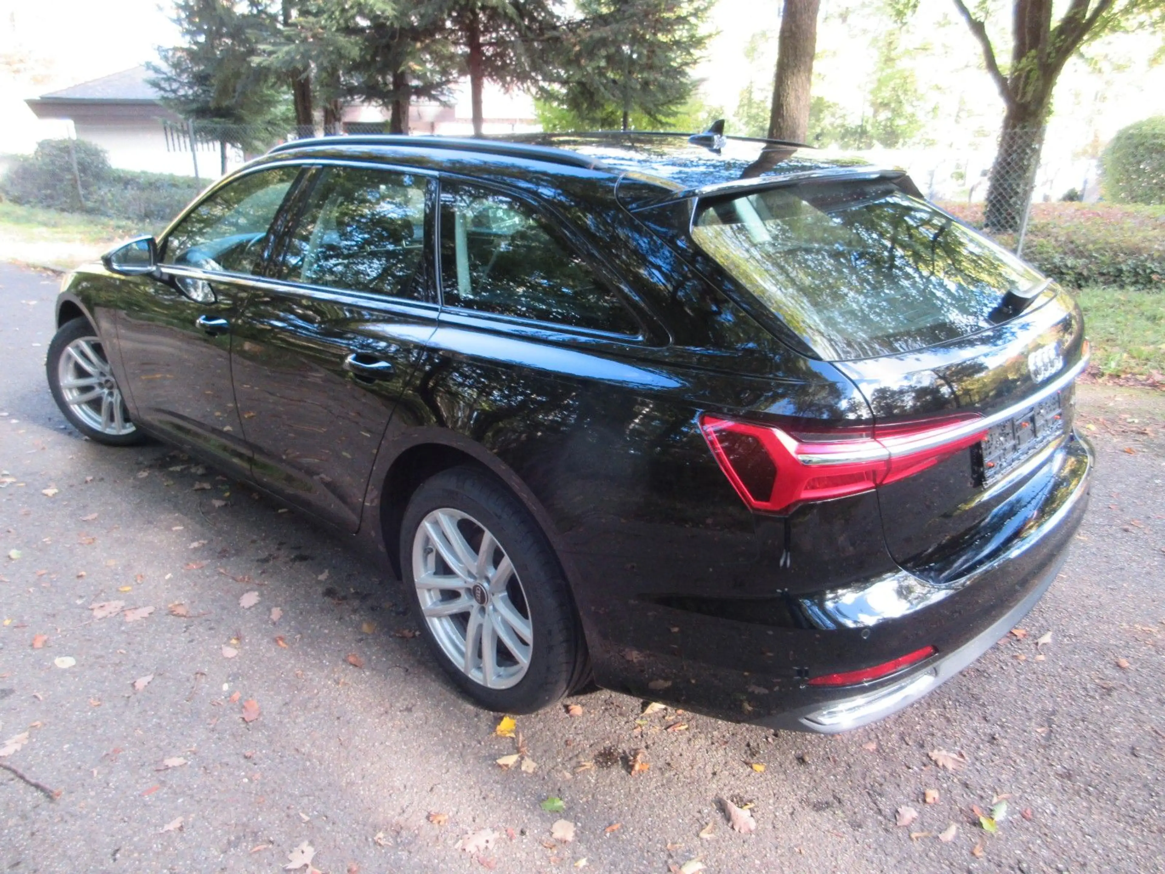 Audi A6 Avant 40 TDI quattro/Business-Paket/AHK/Spurw — photo 5