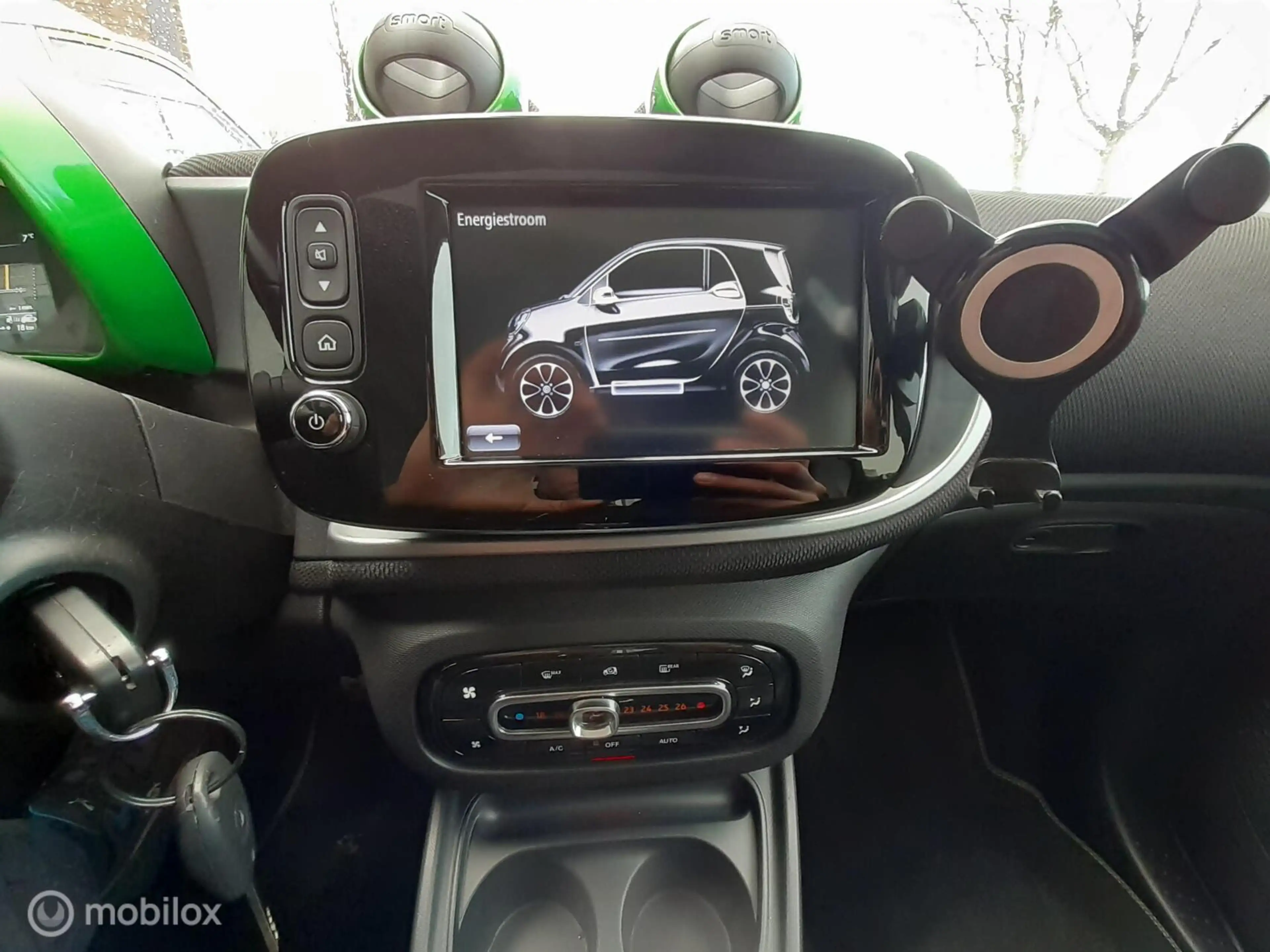 smart forTwo Electric Drive Prime Brabus Apk 04-27 — photo 10