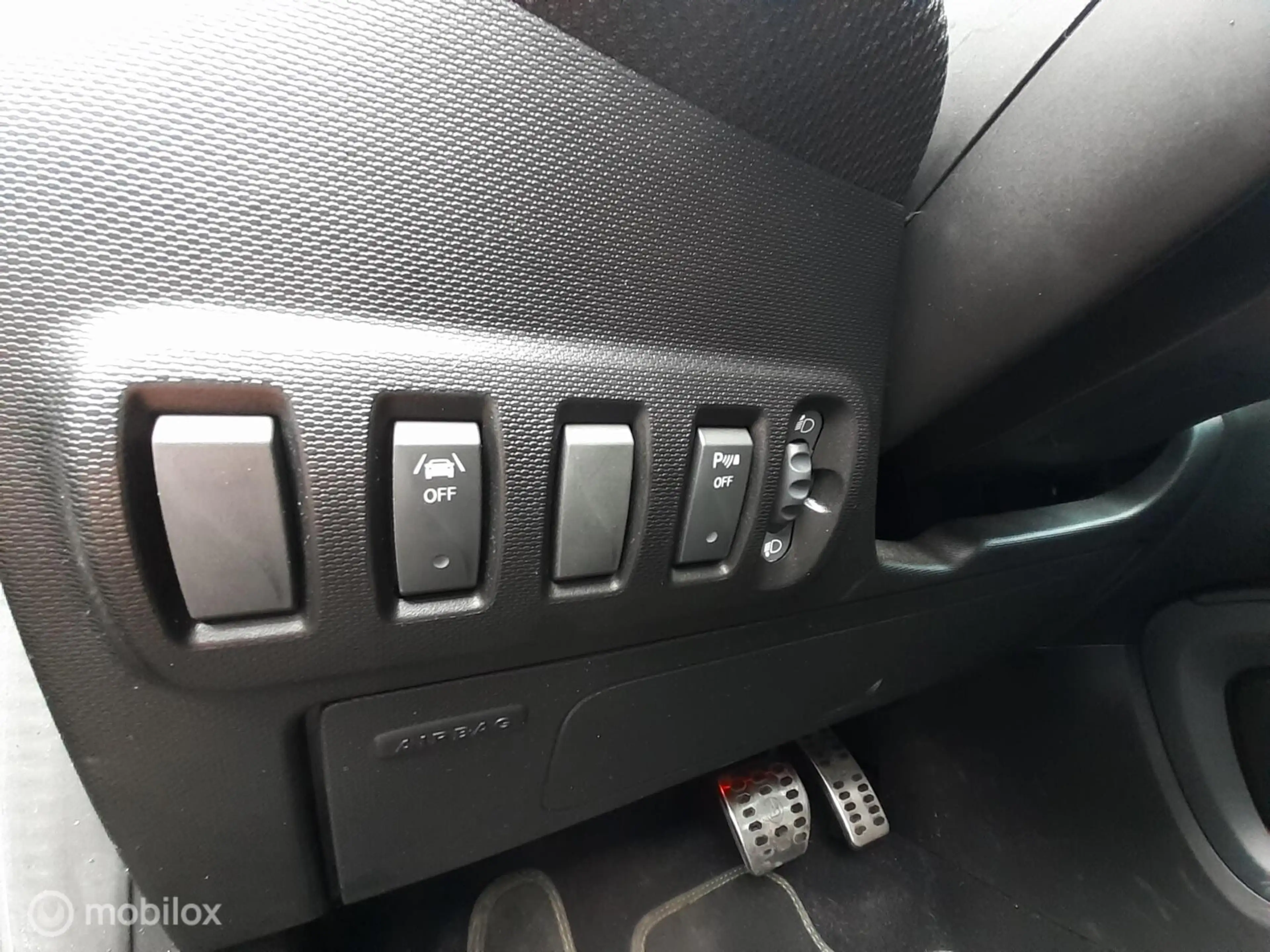 smart forTwo Electric Drive Prime Brabus Apk 04-27 — photo 11