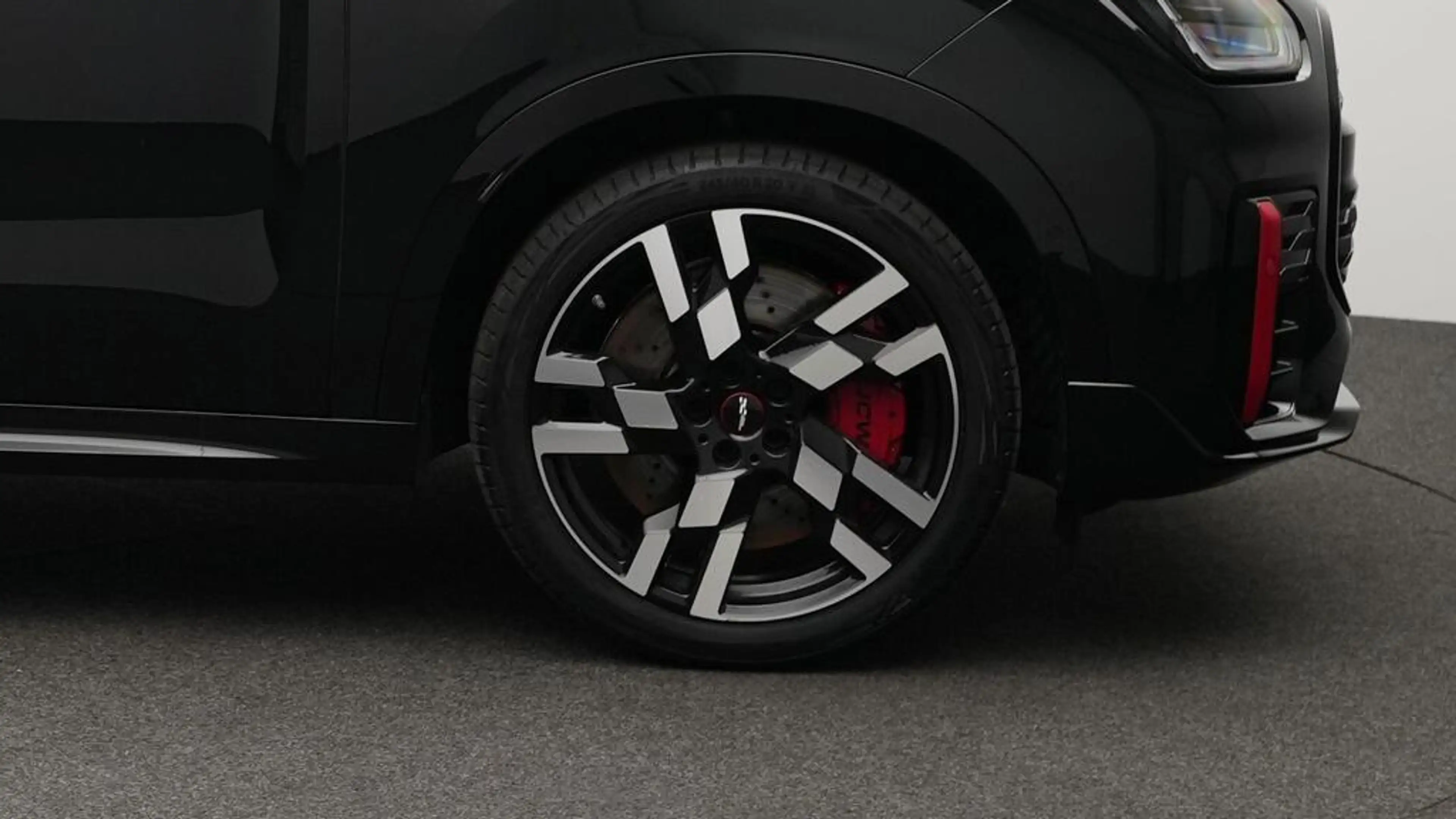 MINI JCW Countryman All4 John Cooper Works Trim — photo 10