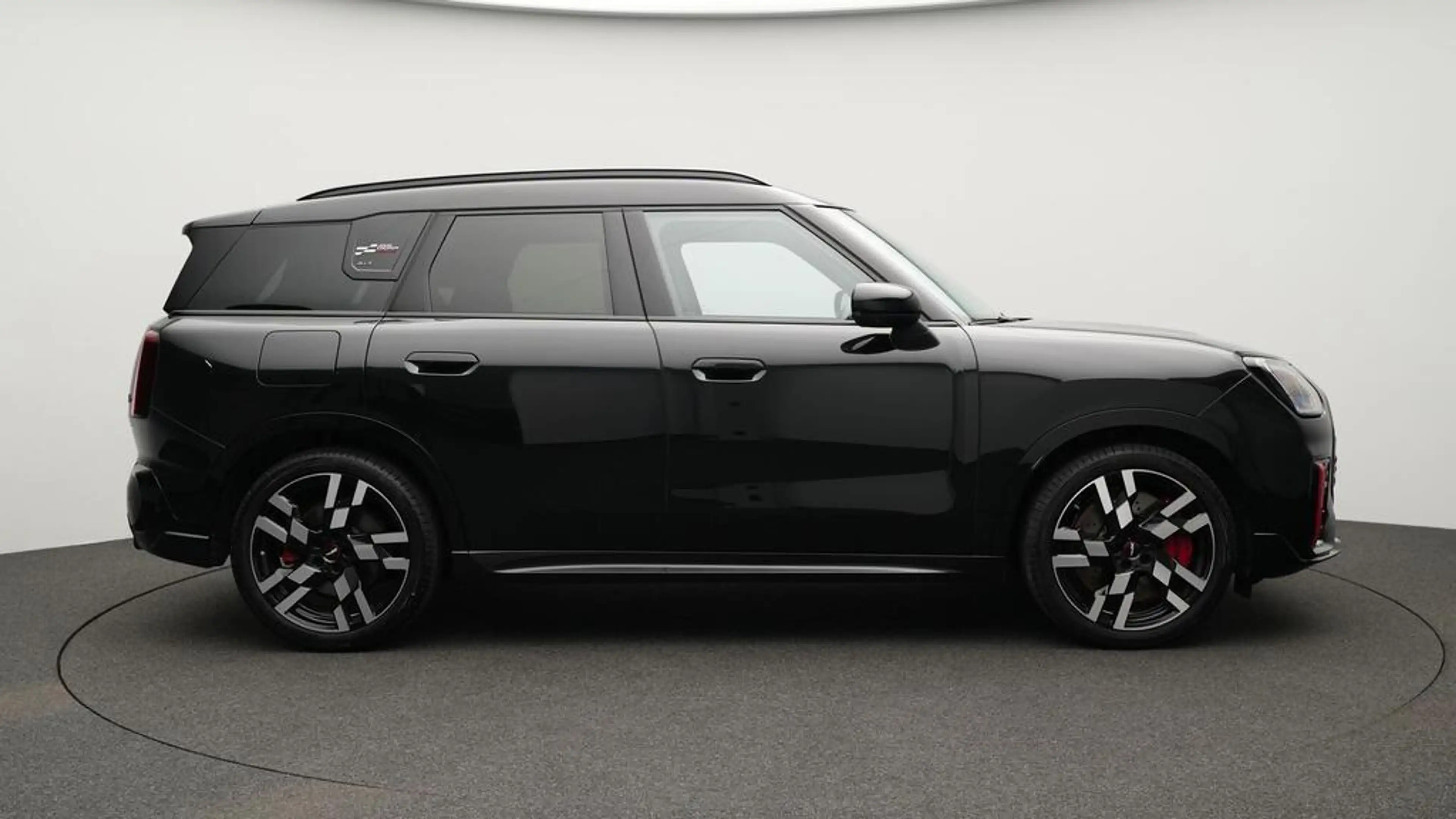MINI JCW Countryman All4 John Cooper Works Trim — photo 3