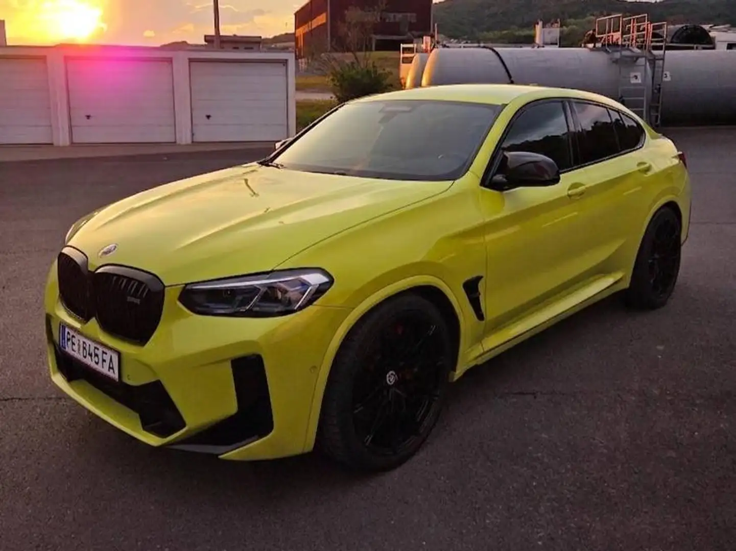 BMW X4 M Competition 650 PS KW V3 xHP MHD 21" Gelb - 1