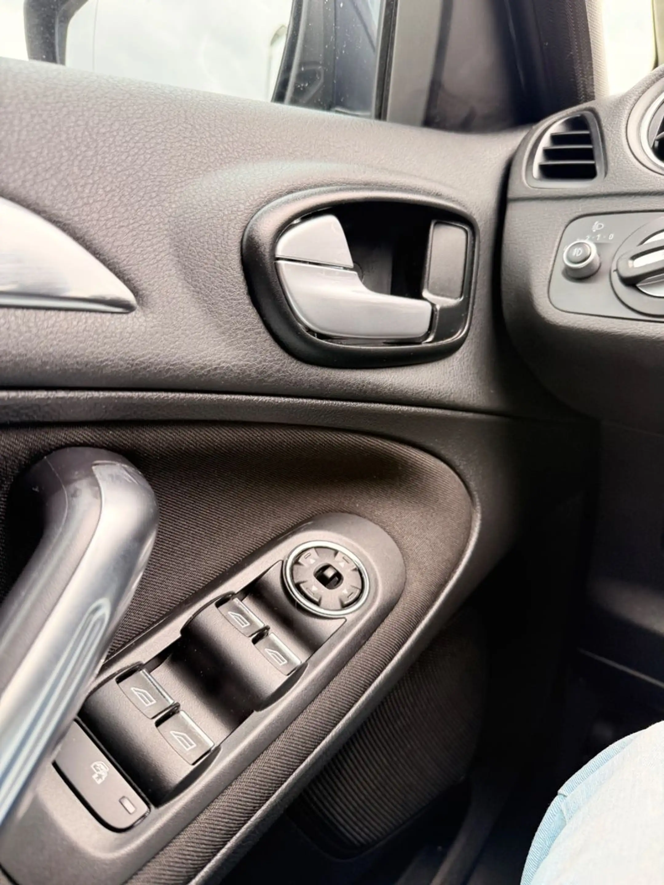 Ford S-Max S-MAX Titanium, 7 Sitze — photo 14