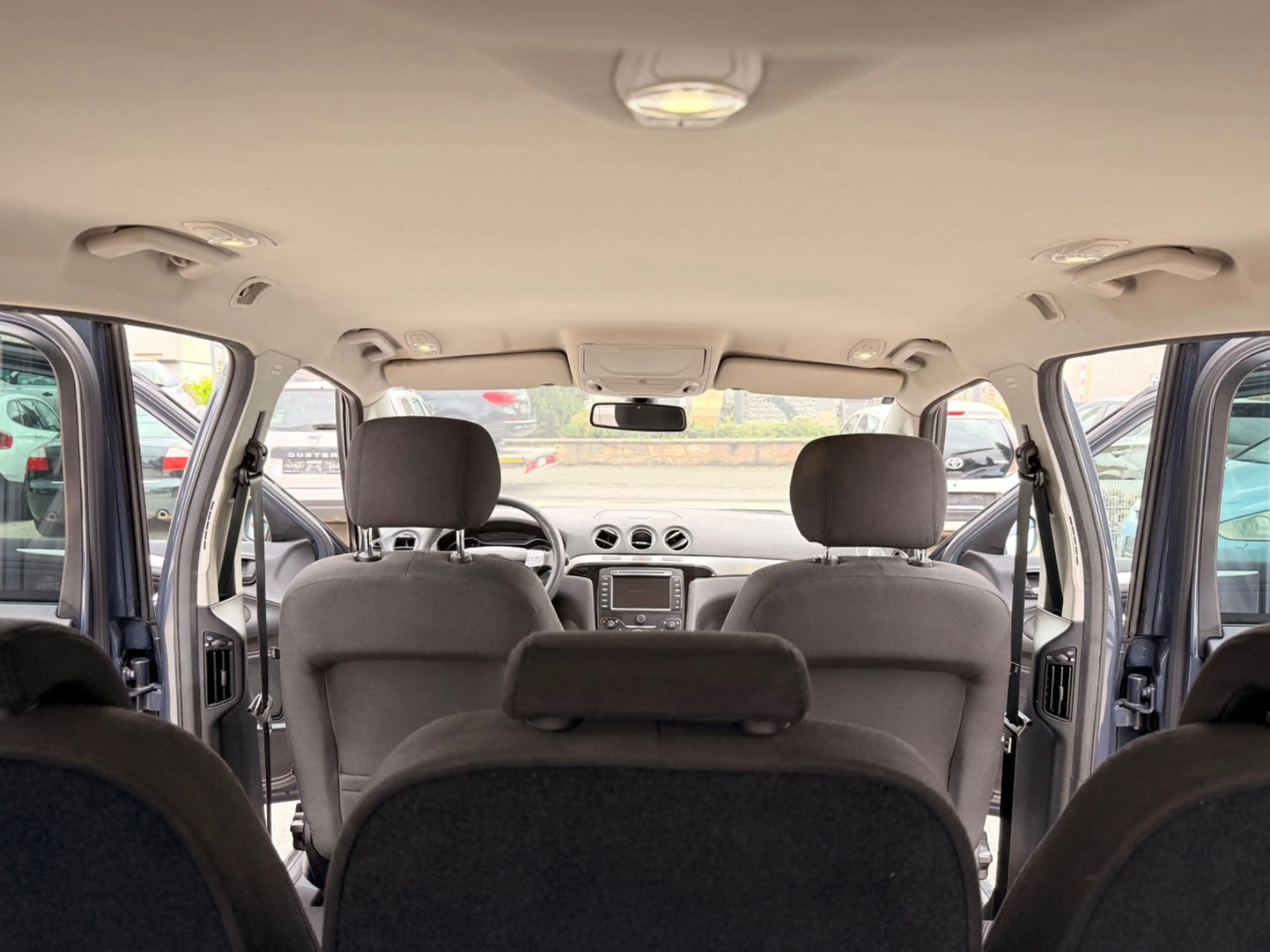 Ford S-Max S-MAX Titanium, 7 Sitze — photo 23