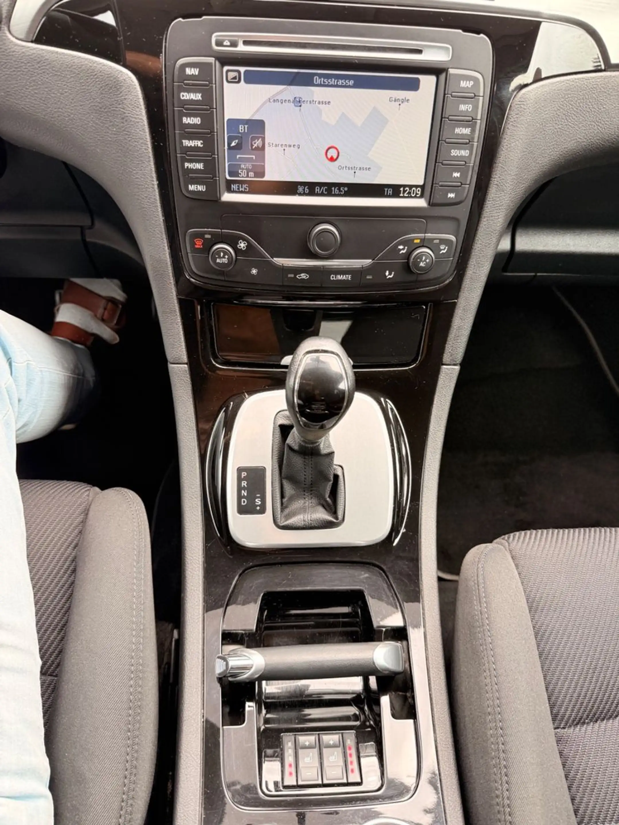 Ford S-Max S-MAX Titanium, 7 Sitze — photo 15