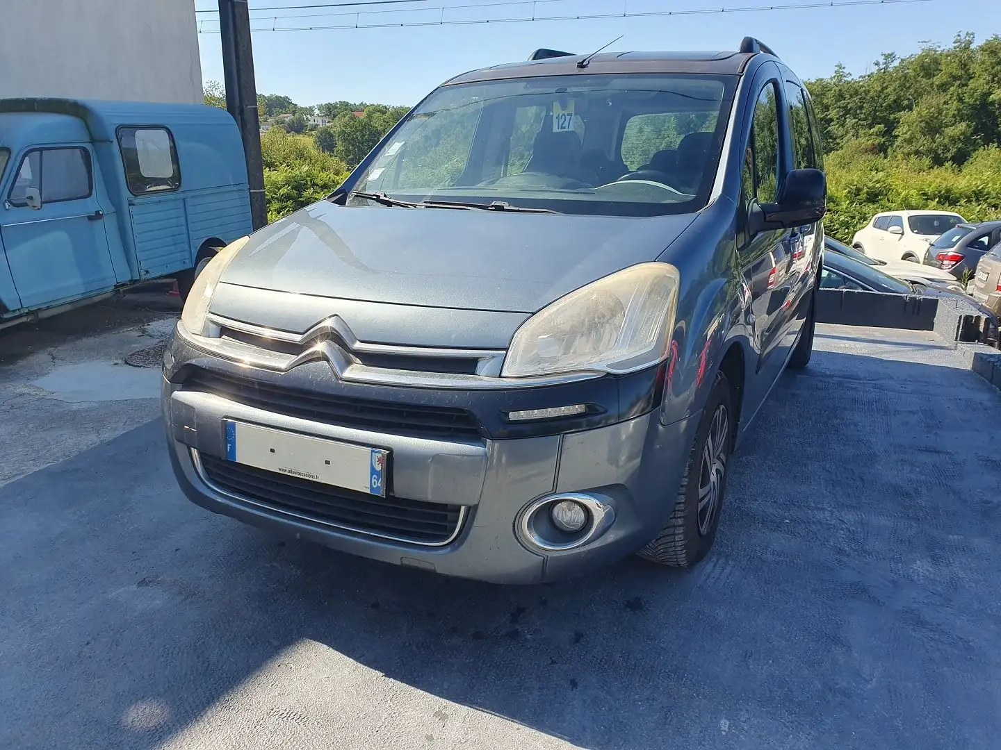 Citroen Berlingo 1.6 E-HDI90 EXCLUSIVE 5P Gris - 2