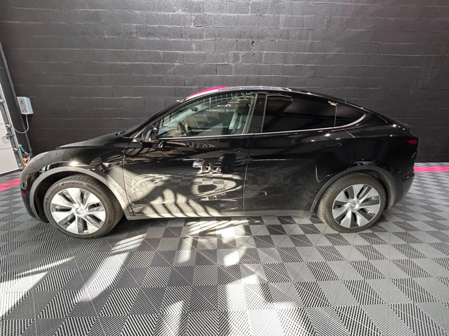 Tesla Model Y Noir - 2