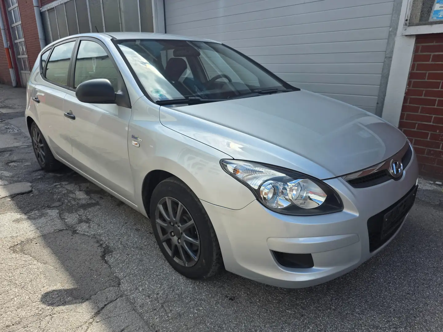 Hyundai i30 Classic. 130000 tkm Tüv 01 2027 Grey - 1