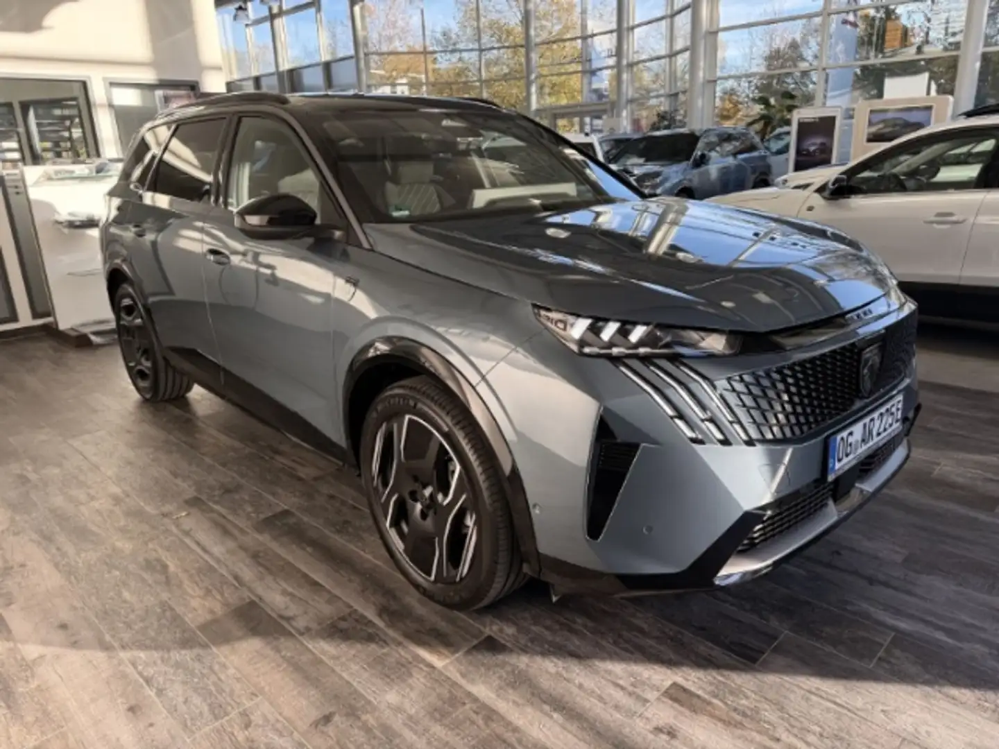 Peugeot 5008 Elektromotor Elektro 230 Long Range GT AHK-abnehmb Blau - 1