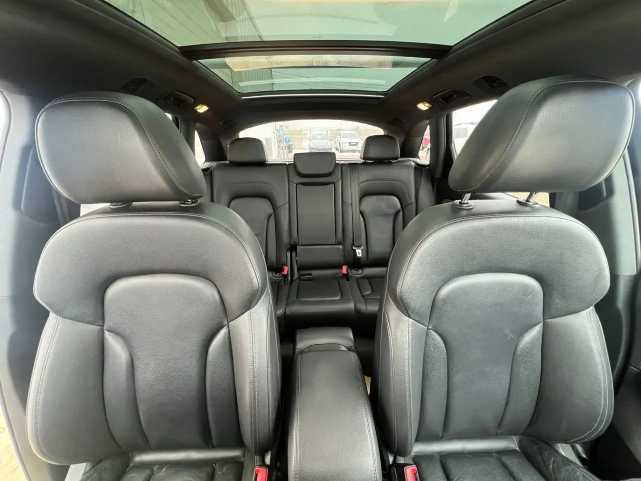 Audi Q5 снимка Audi Q5