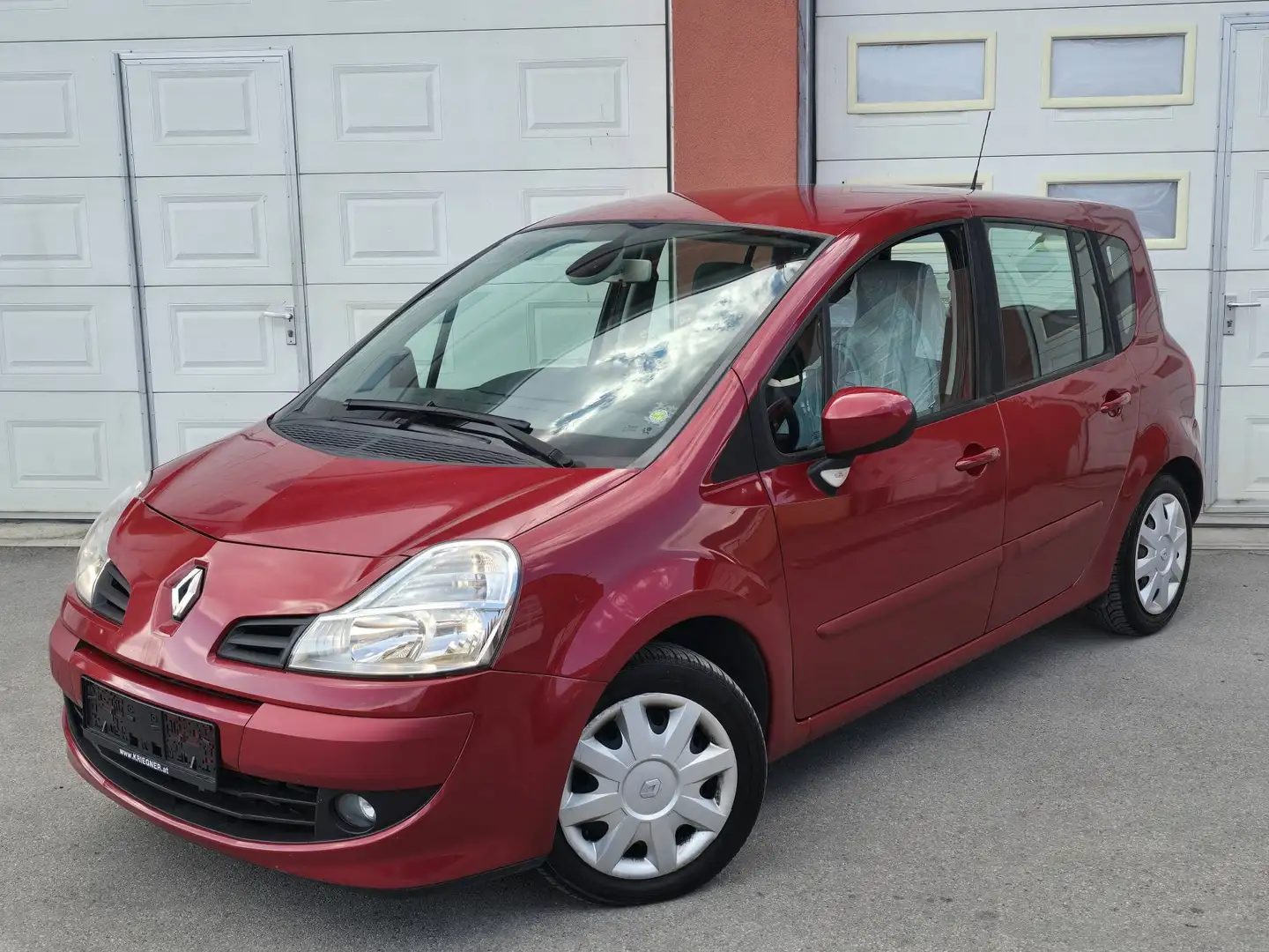 Renault Grand Modus Grand Modus Dynamique 1,2 16V Quickshift 5 Rot - 1