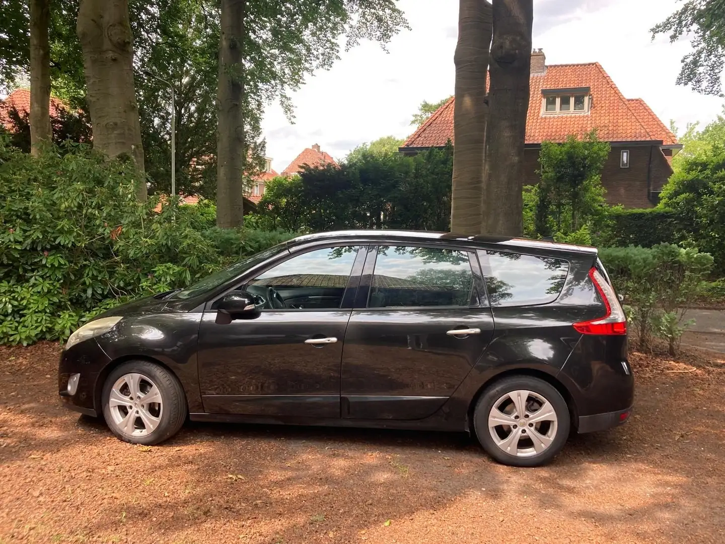 Renault Megane Megane 2.0 Dynamique 7p. Black - 1