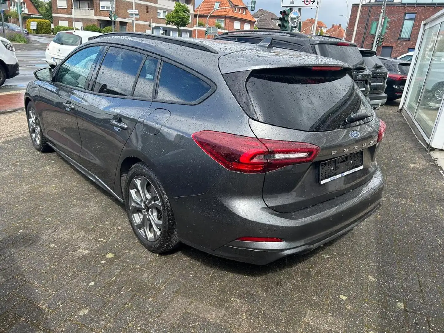 Ford Focus ST-Line Gris - 2