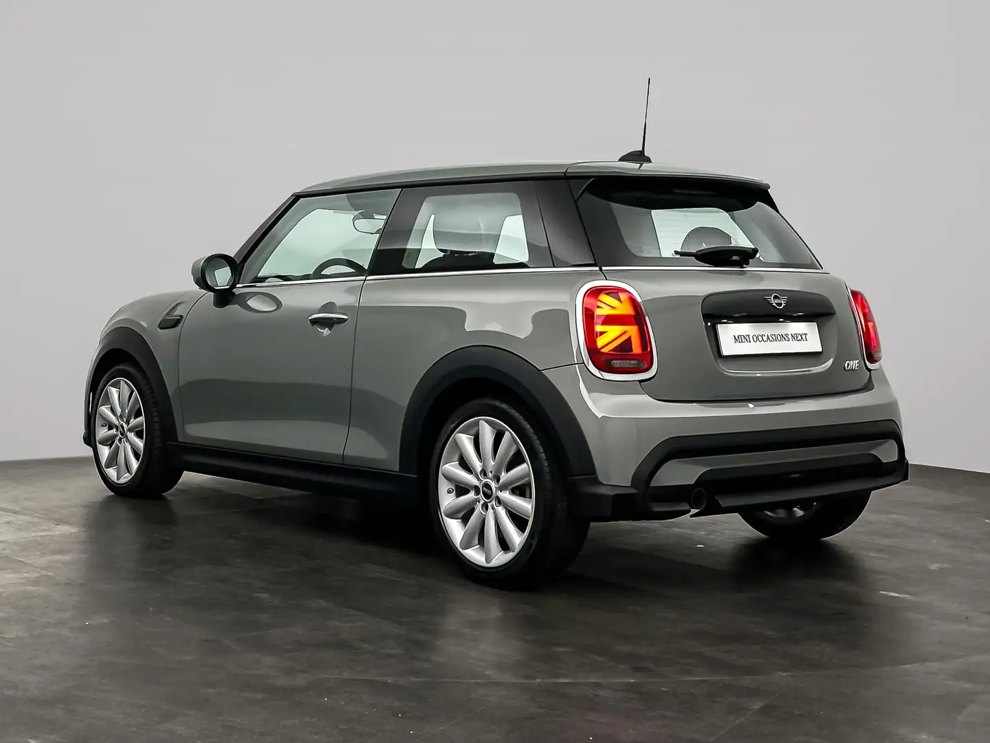 MINI One 3-deurs 1.5 First Essential | Regen- en lichtsenso Grijs - 2