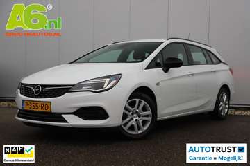 Sports Tourer 1.2 Edition 110PK Trekhaak Navigatie