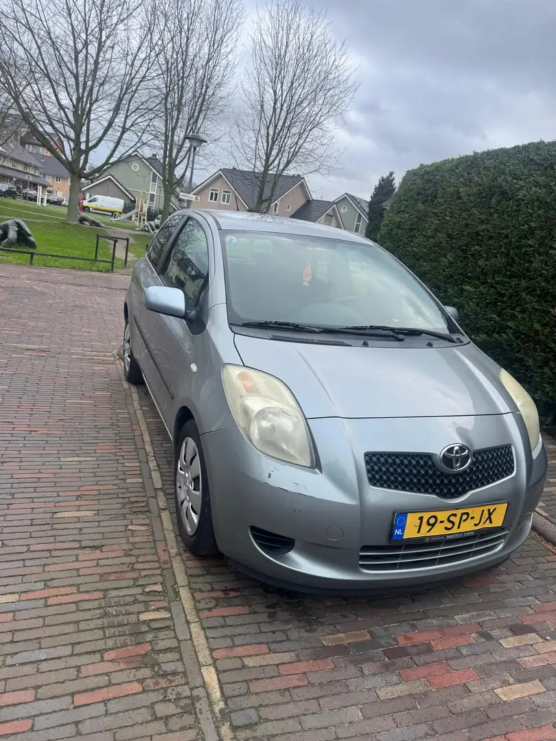 Toyota Yaris 1.3 VVTi Sol Gri - 1