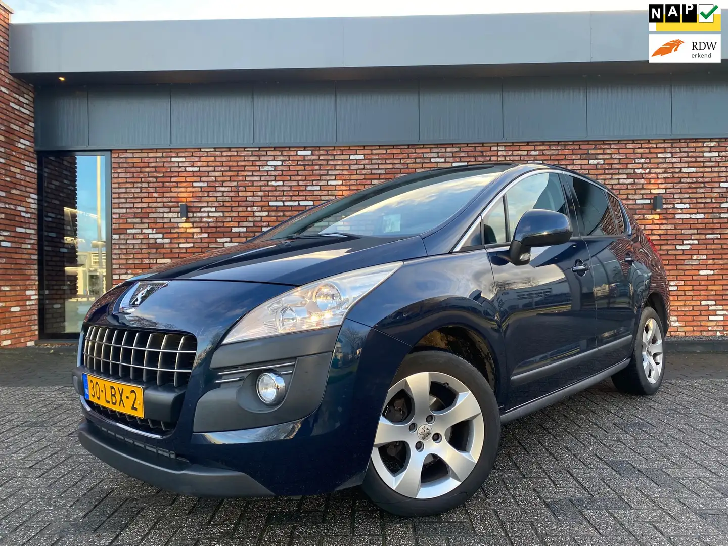 Peugeot 3008 1.6 VTi Première Cruise Clima 165000km! Blauw - 1