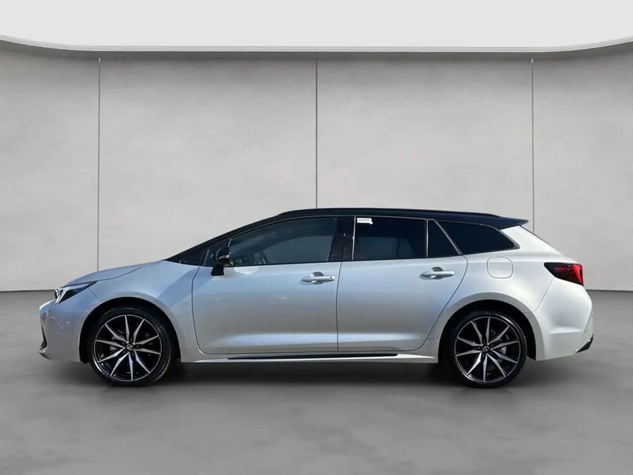 Toyota Corolla 2.0 Hybrid Touring Sports GR Sport 2