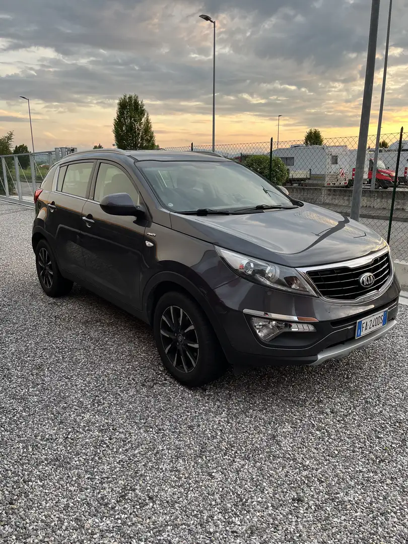 Kia Sportage 2.0 crdi Pure Rebel awd 136cv - 2