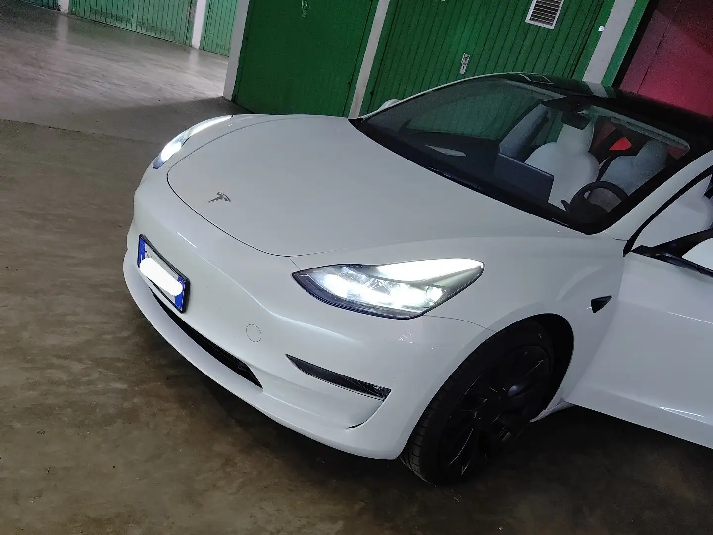 Tesla Model 3 PERFORMANCE DUAL MOTOR AWD White - 2
