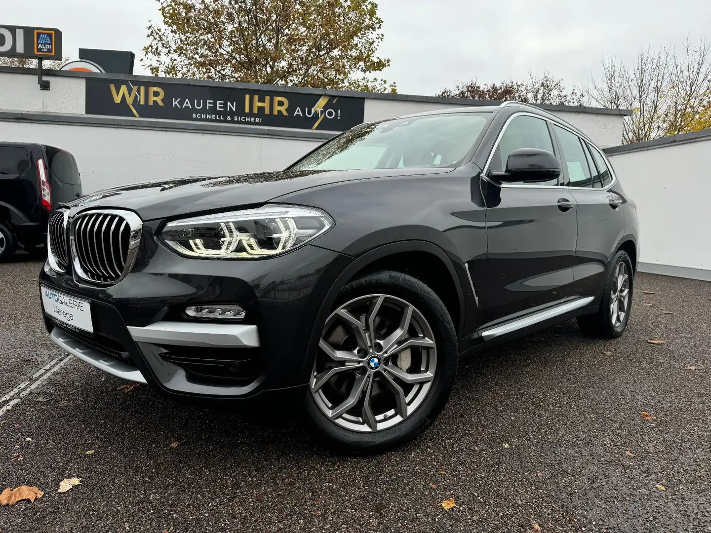 BMW X3 xD 25 d Aut. xLine LED/AHK/PANO/NAVI+/HIFI Gris - 1