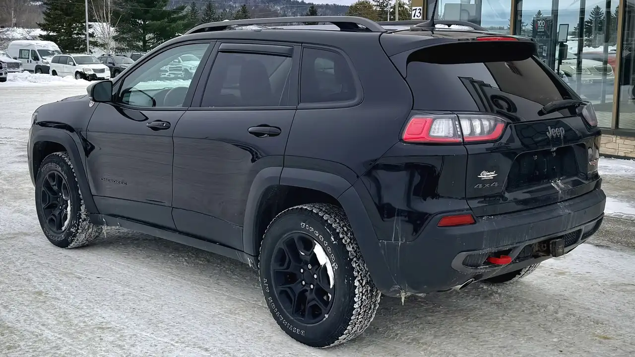 Jeep Cherokee снимка Jeep Cherokee