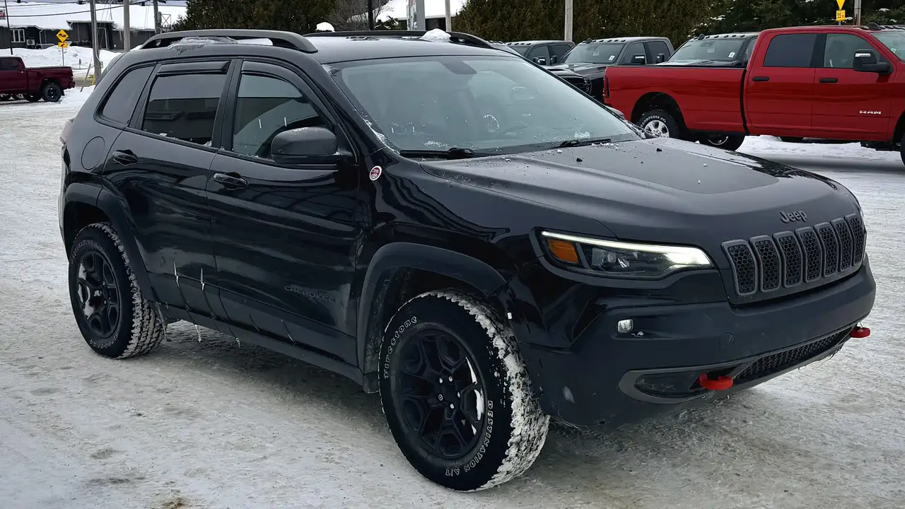 Jeep Cherokee снимка Jeep Cherokee
