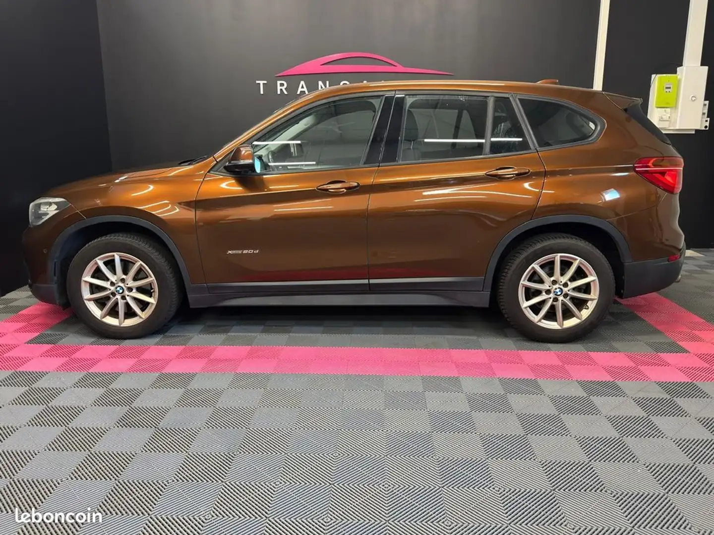 BMW X1 F48 xDrive 20d 190ch Lounge SECONDE MAIN SUIVI COM Or - 2