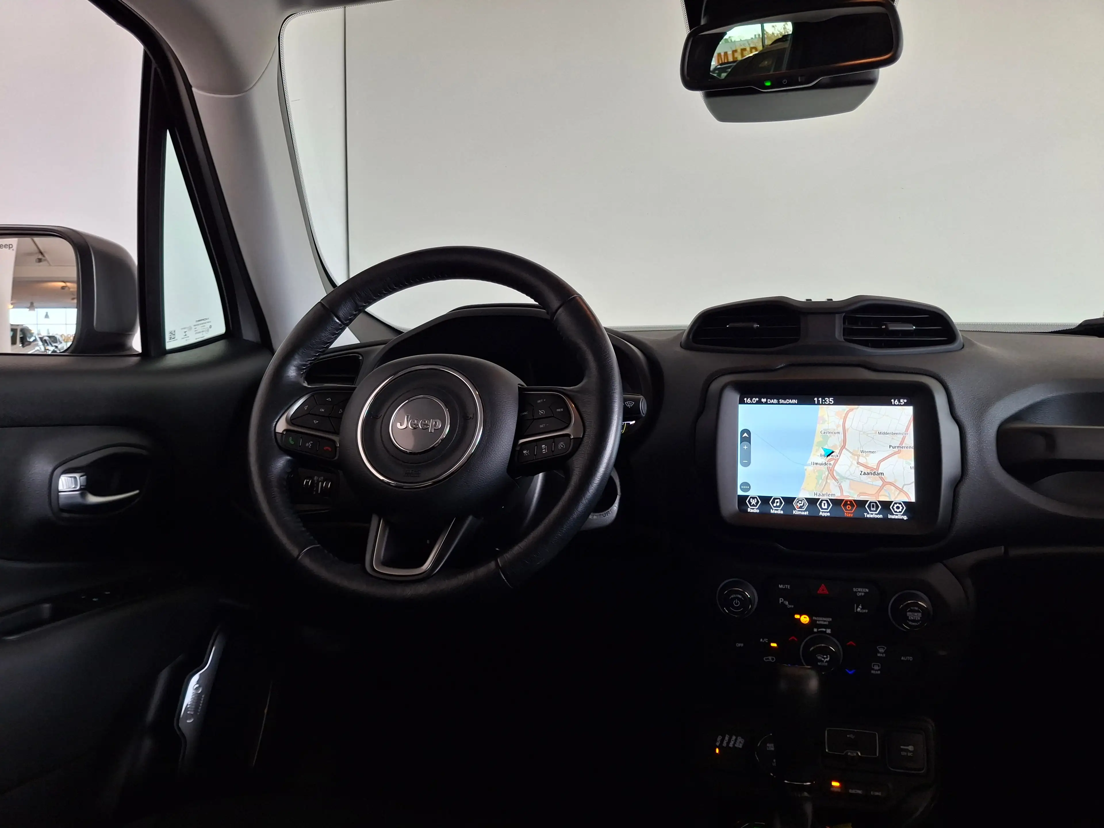 Jeep Renegade 4xe 190 Plug-in Hybrid Limited CARPLAY WINTERPACK — photo 14