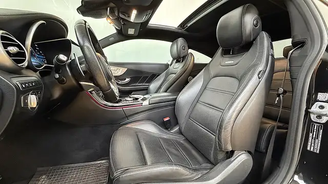 Mercedes-Benz C-Class view 4