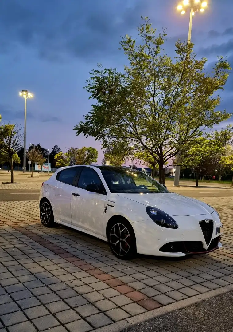 Alfa Romeo Giulietta 2.0 jtdm Veloce Carbon Edition 170cv tct - 1