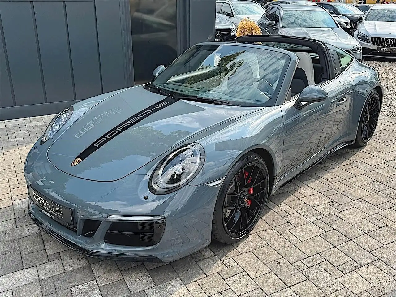 Porsche 991