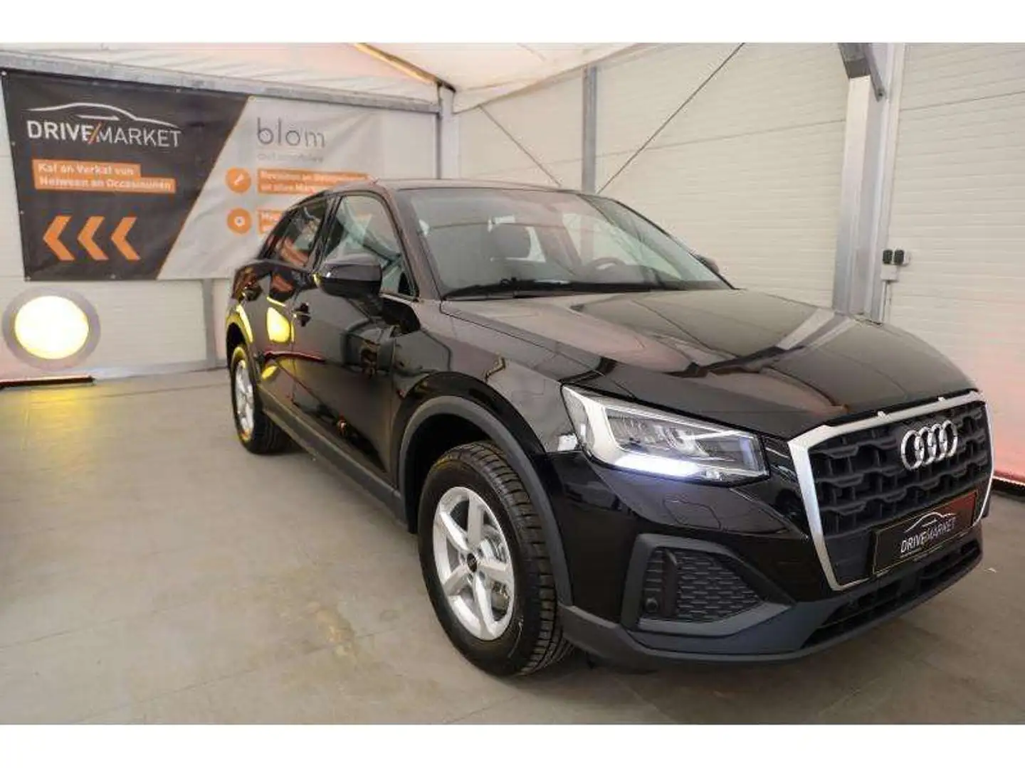 Audi Q2 35 TDI Noir - 1