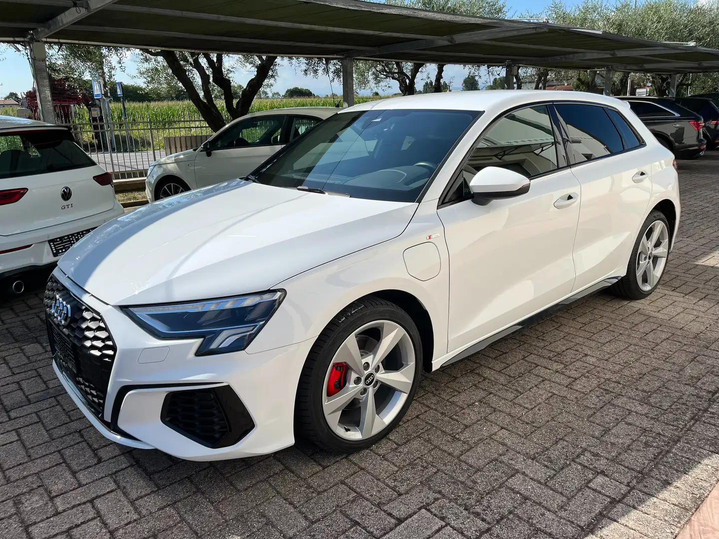 Audi A3 Sportback 40 TFSI E 204 cv s-tron S line NAVI+LED Bianco - 2