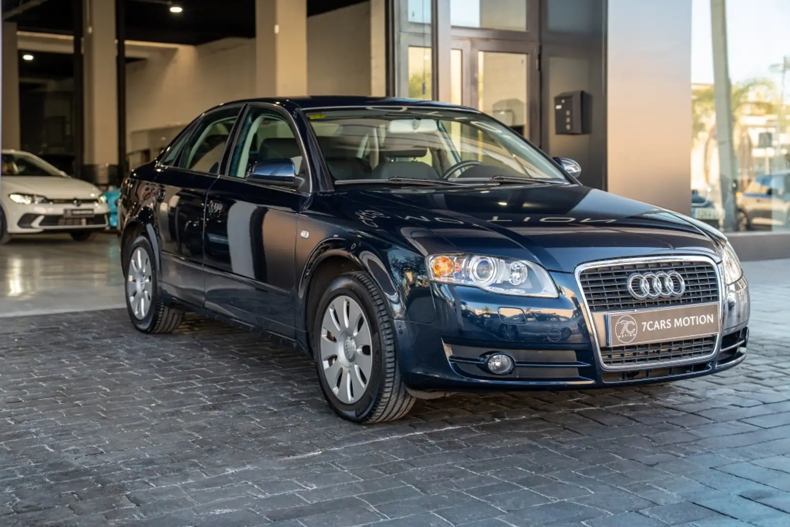 Audi A4 2.0TDI DPF Azul - 1