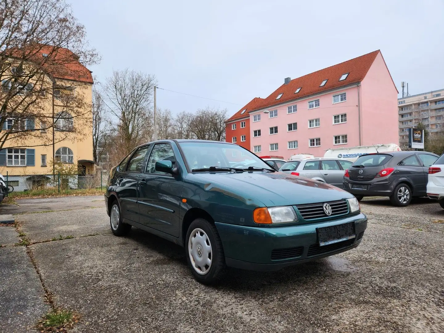 Volkswagen Polo Classic 1.6*TÜV*Airbags*Abs*2.Hand Zelená - 1