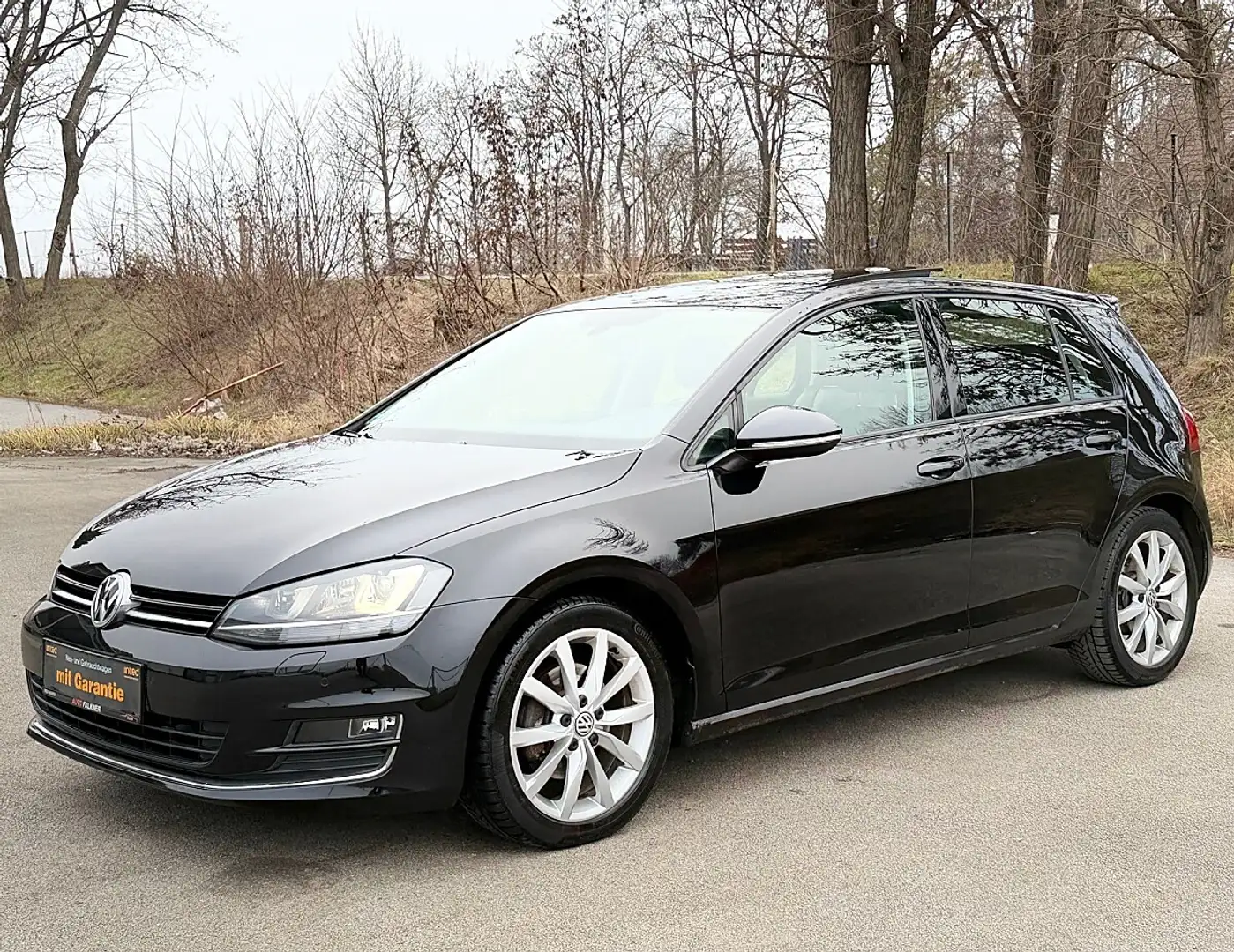 Volkswagen Golf Sky 2,0 BMT TDI DPF DSG Serviceheft voll Schwarz - 2