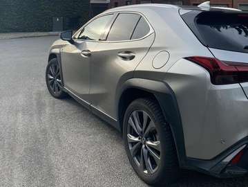 UX 300h 2.0i FWD F Sport Line
