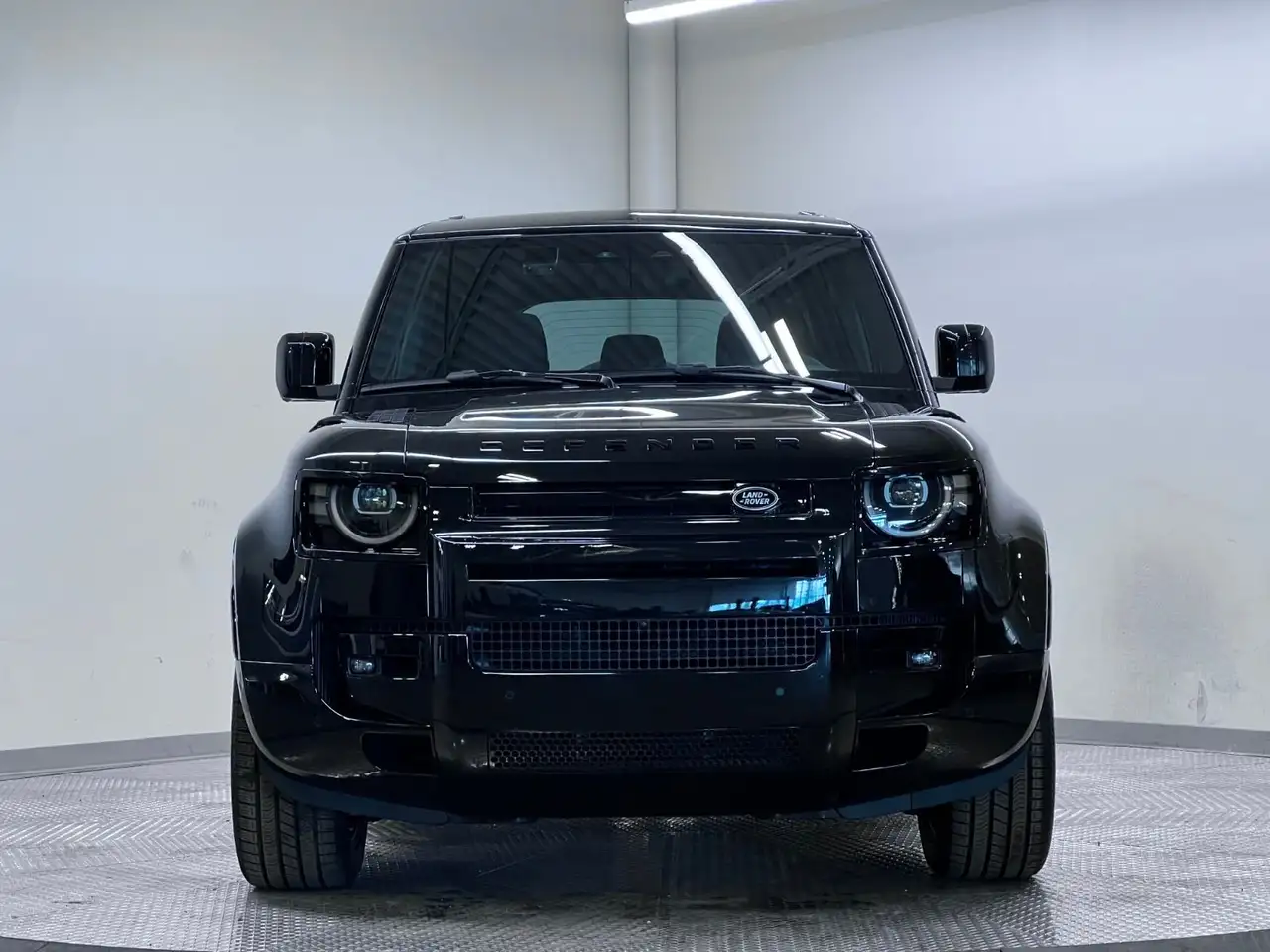 Land Rover Defender снимка Land Rover Defender