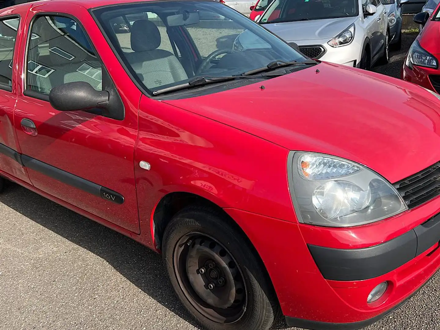 Renault Clio 1.2 16V Authentique Rood - 2