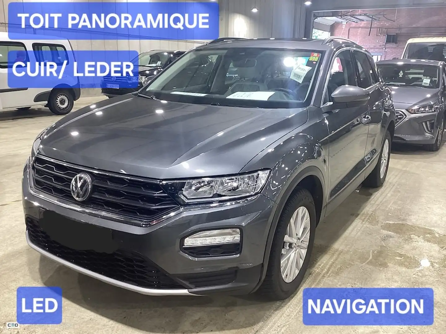 Volkswagen T-Roc 1.0 TSI Style •LEDER • PANORAMIQUE*NAVI Gris - 1