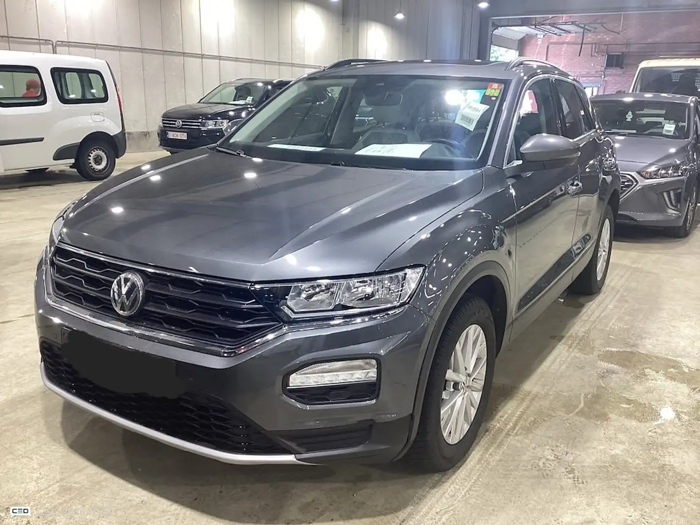Volkswagen T-Roc 1.0 TSI Style •LEDER • PANORAMIQUE*NAVI Gris - 2