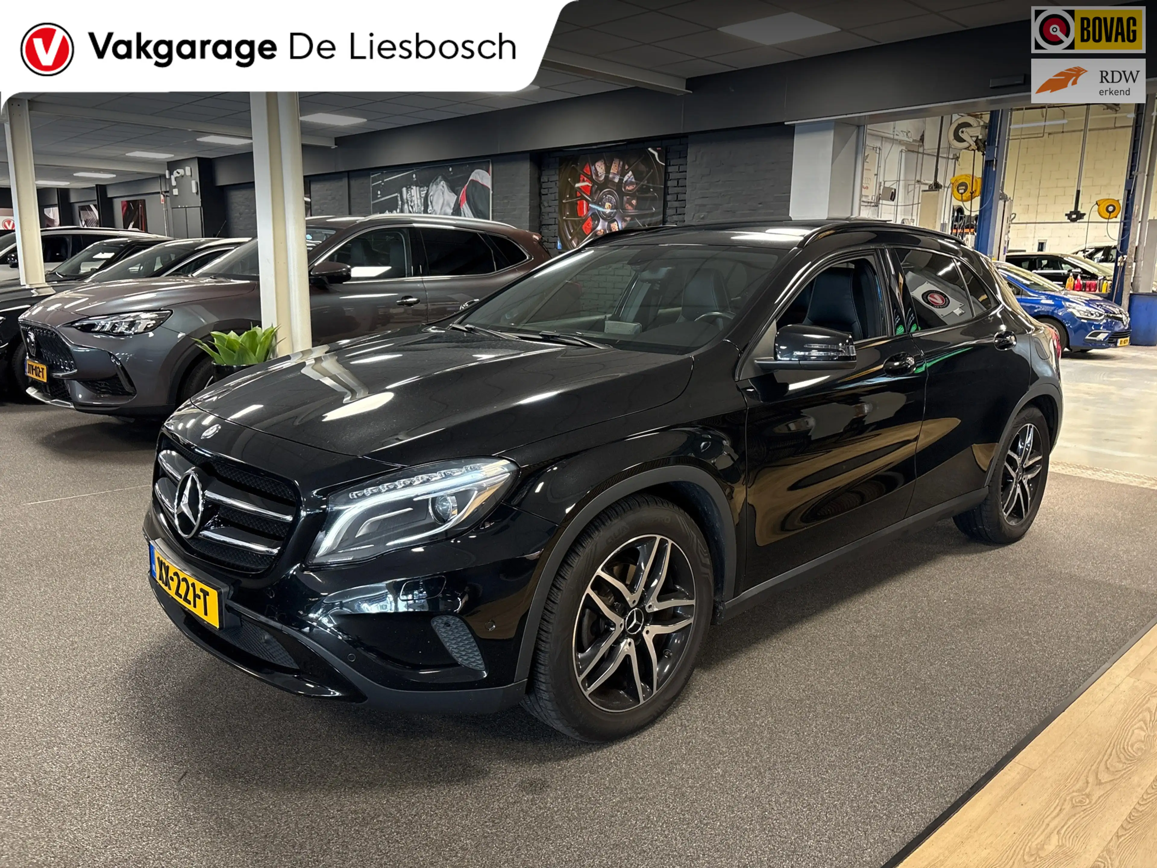Mercedes-Benz GLA 200 Edition 1/pano/night pakket/navi/pdc/led/cruisec/a