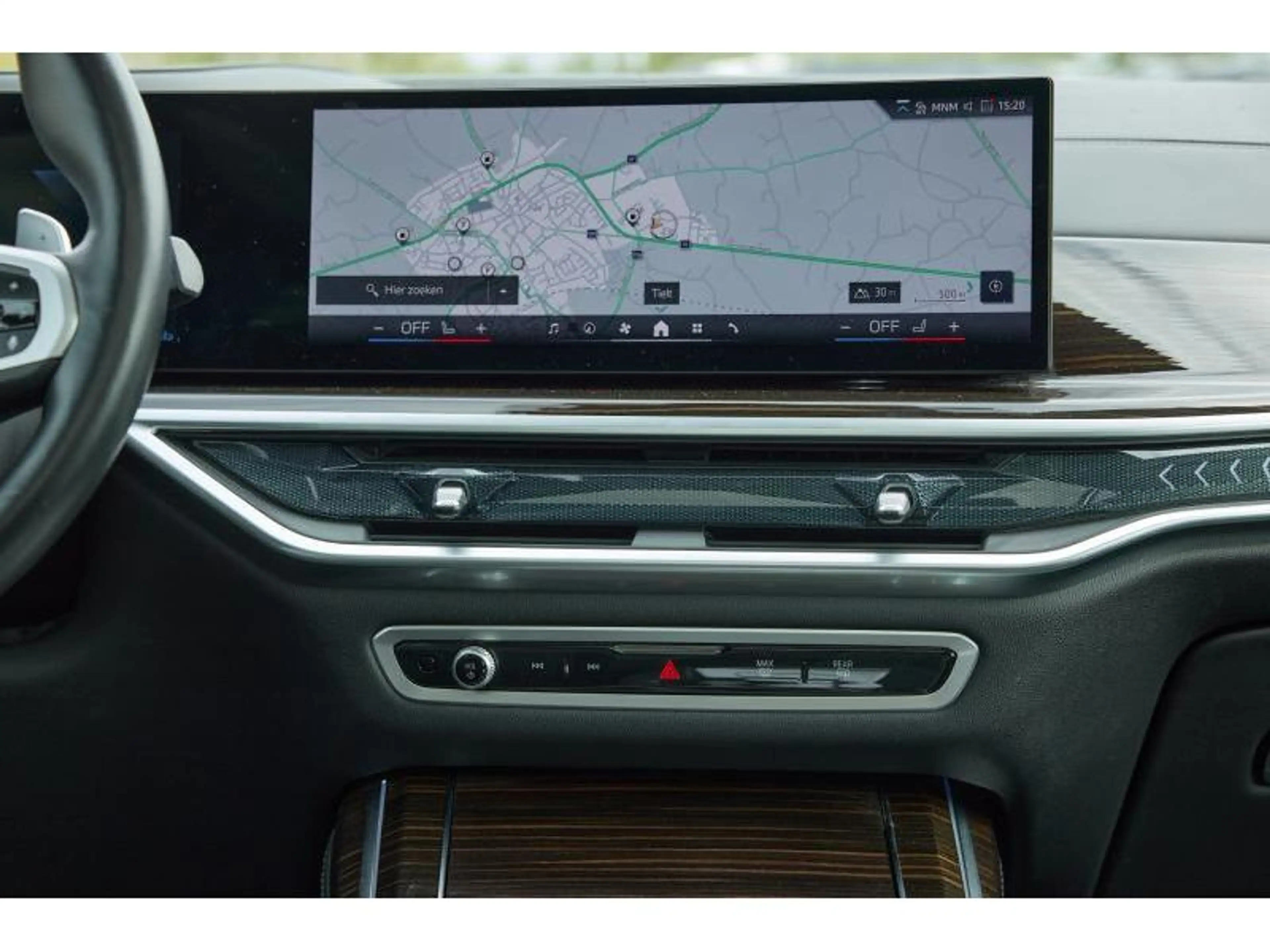BMW X7 xDrive40d — photo 10