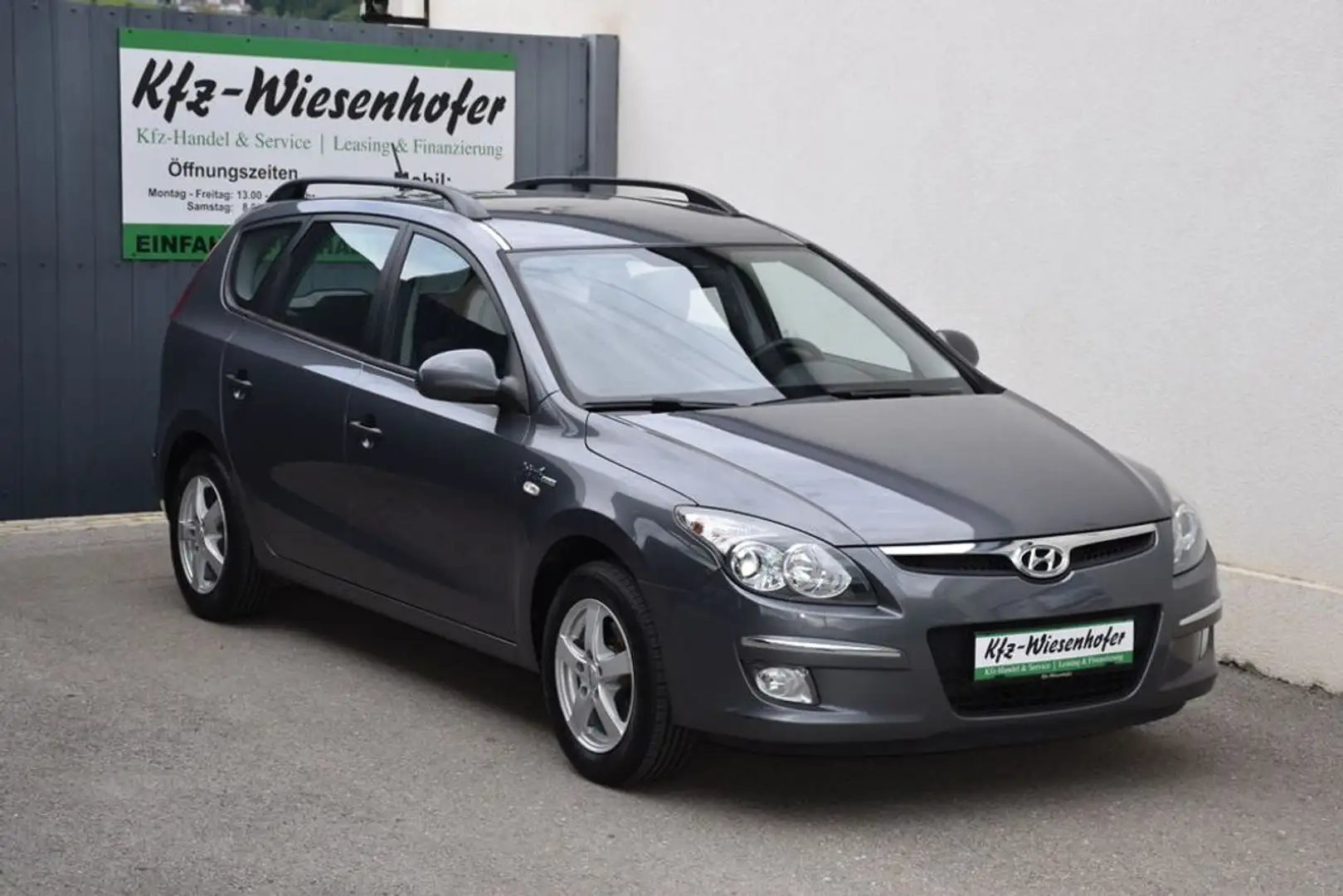 Hyundai i30 Europe / Pickerl + Service + Bremse NEU / Grijs - 1