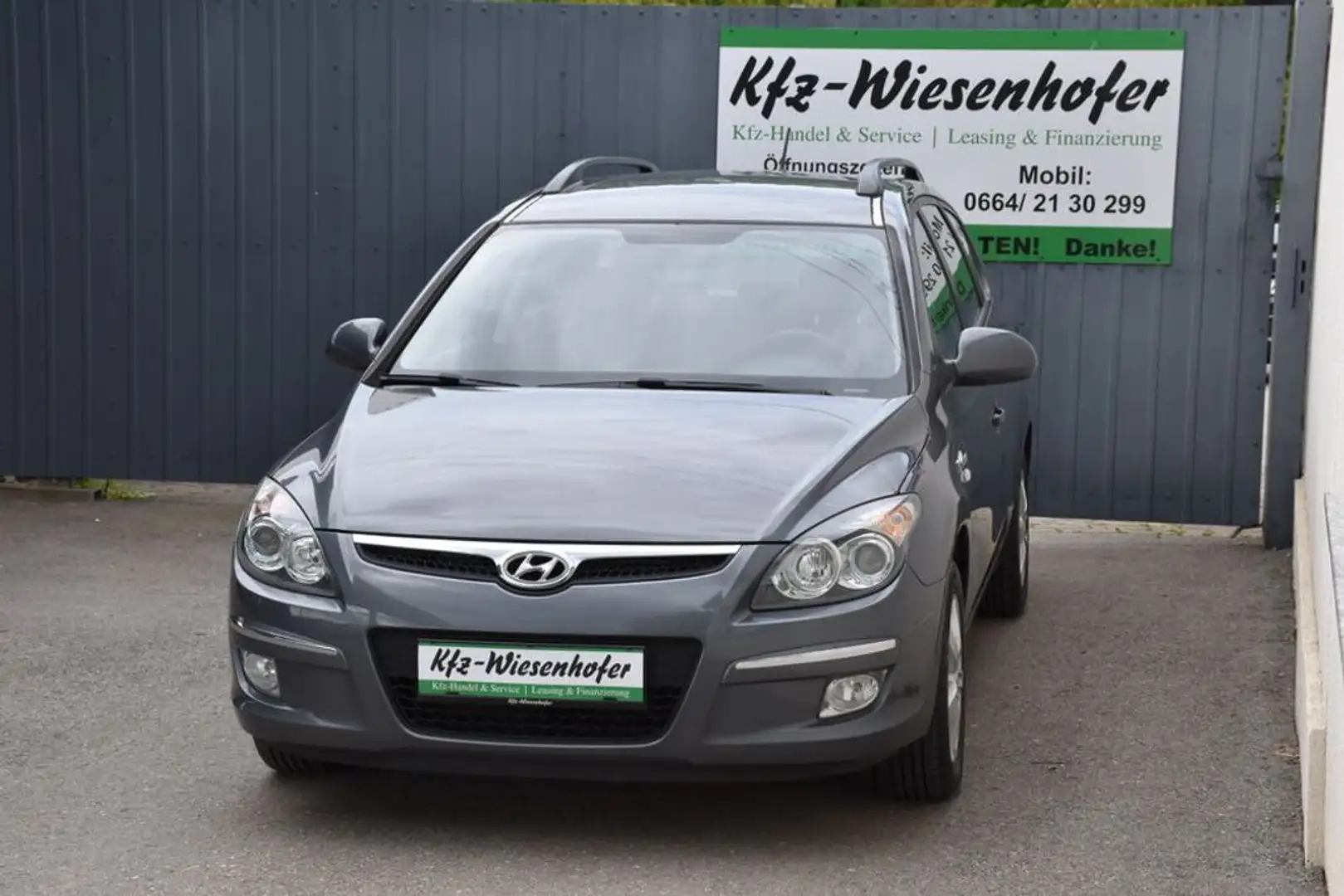 Hyundai i30 Europe / Pickerl + Service + Bremse NEU / Grijs - 2