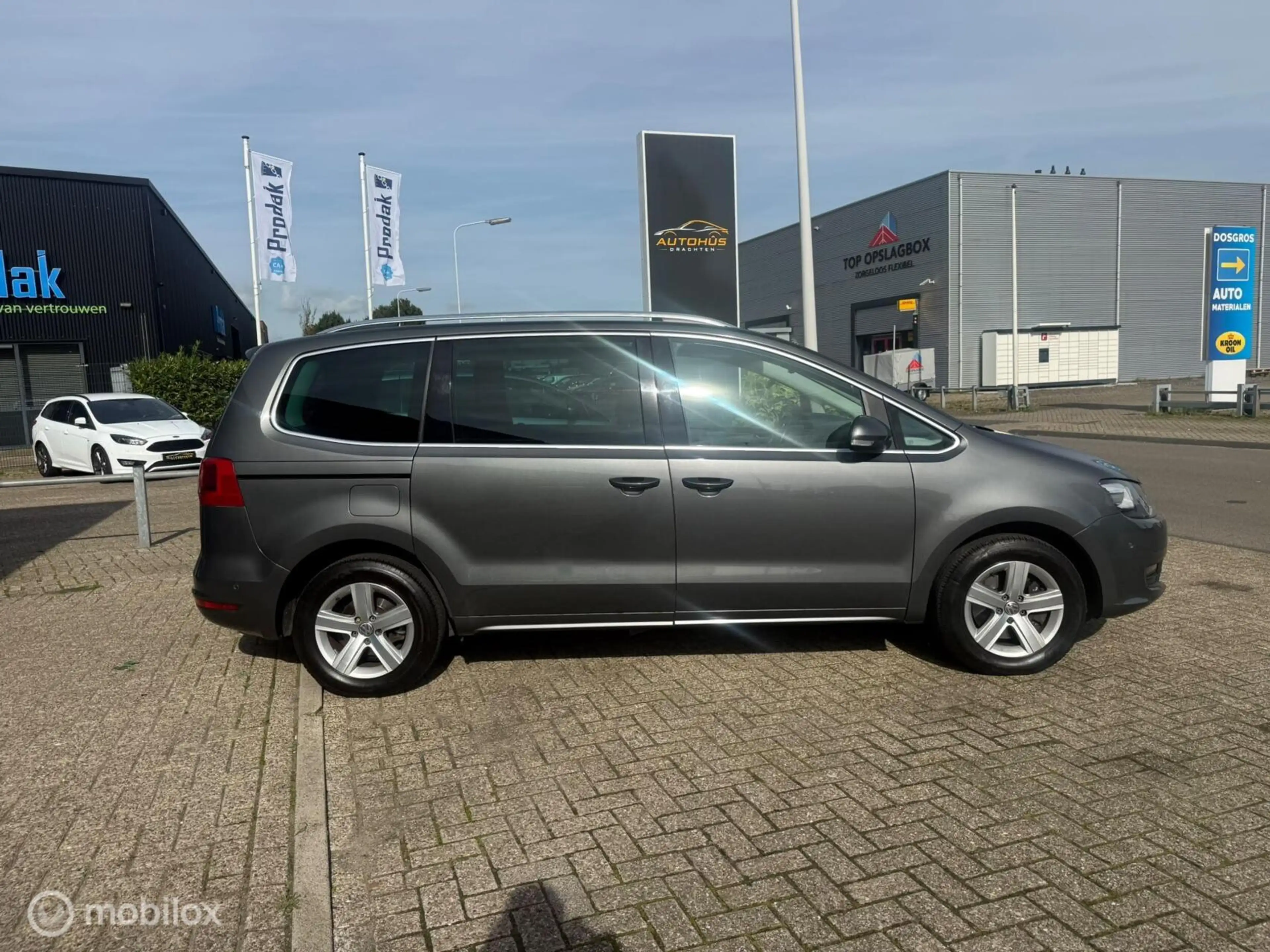 Volkswagen Sharan 2.0 TSI Highline 7p.automaat navi 109942 km — photo 6