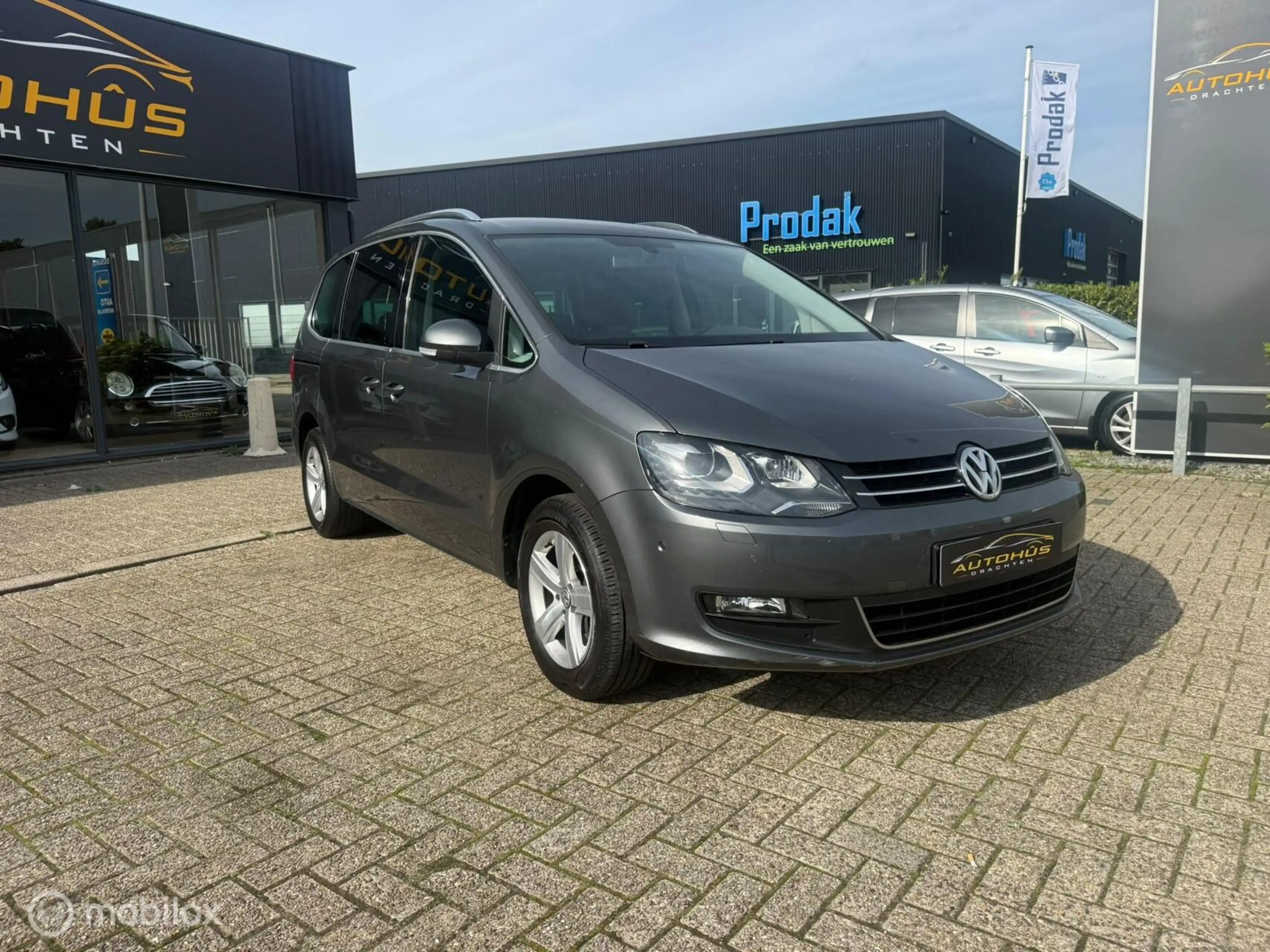 Volkswagen Sharan 2.0 TSI Highline 7p.automaat navi 109942 km — photo 7