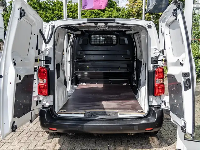 Toyota Proace view 8