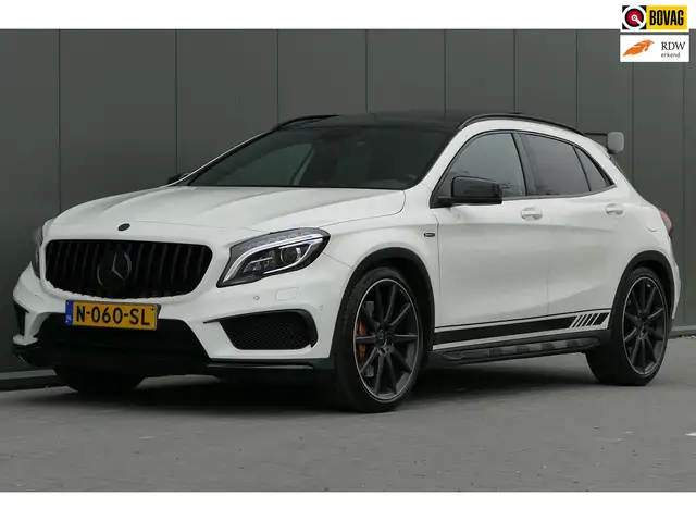 Mercedes-Benz GLA 45 AMG 4MATIC First edition Panorama Stoelverwarming